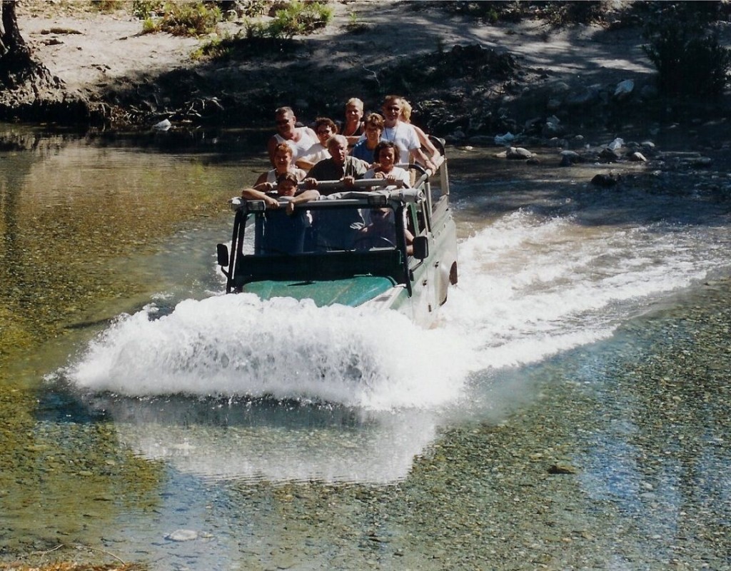 JEEP SAFARİ
